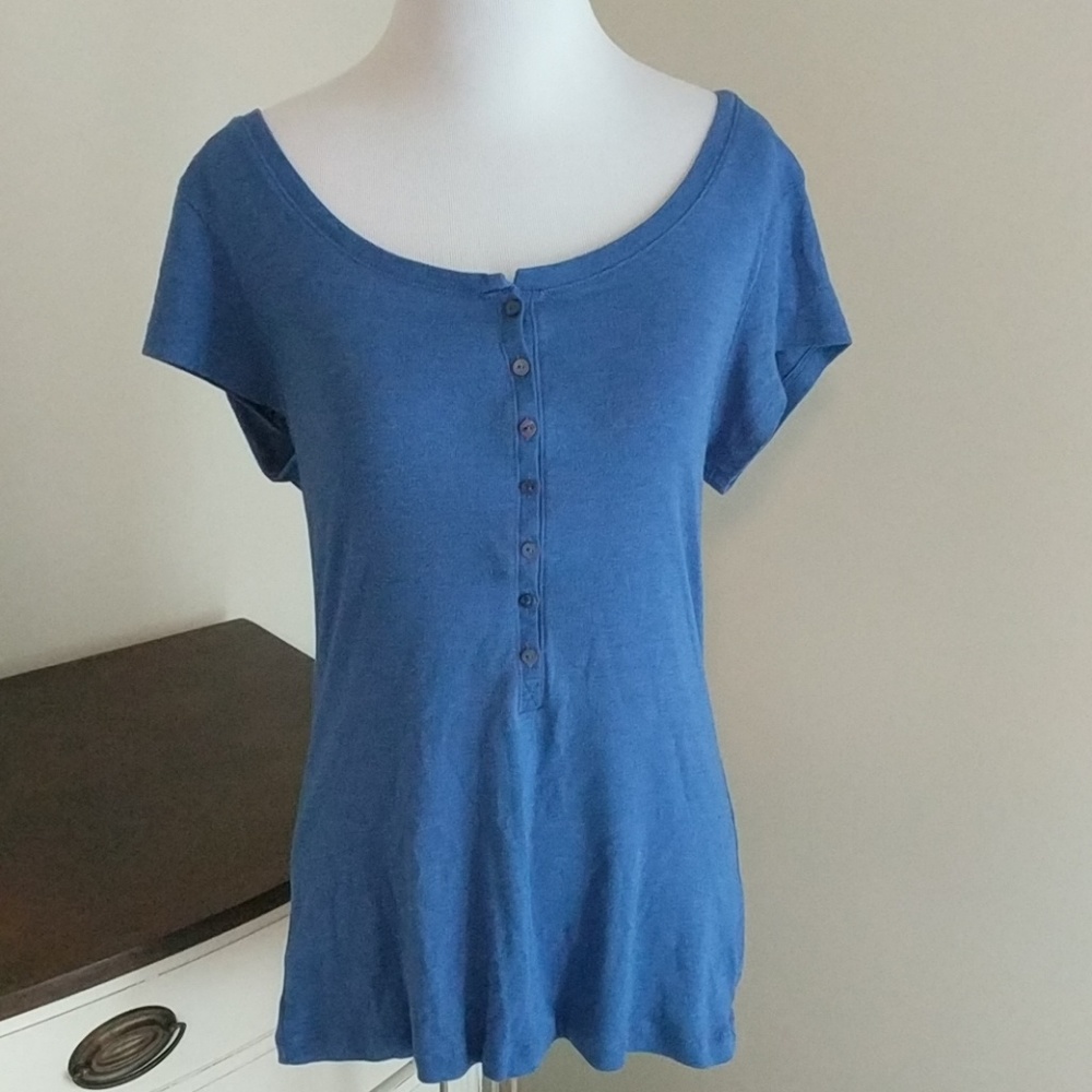3 for $15 Perfect flattering blue tee with buttons